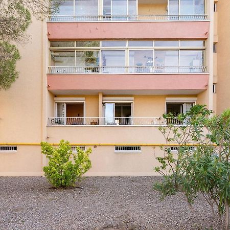 Joli T2 Tres Proche De La Plage De Фрежюс Экстерьер фото